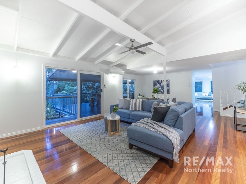 10 Blue Hills Drive, Bunya QLD 4055