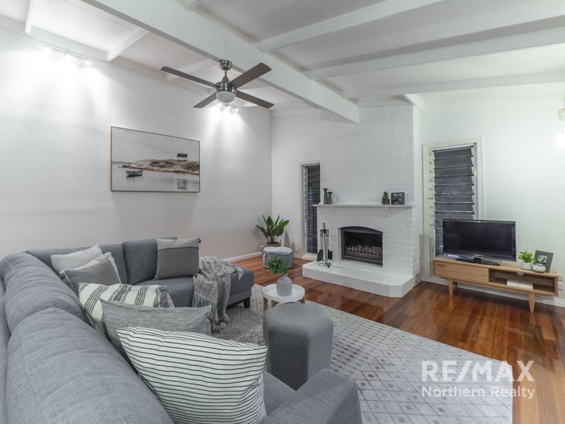 10 Blue Hills Drive, Bunya QLD 4055