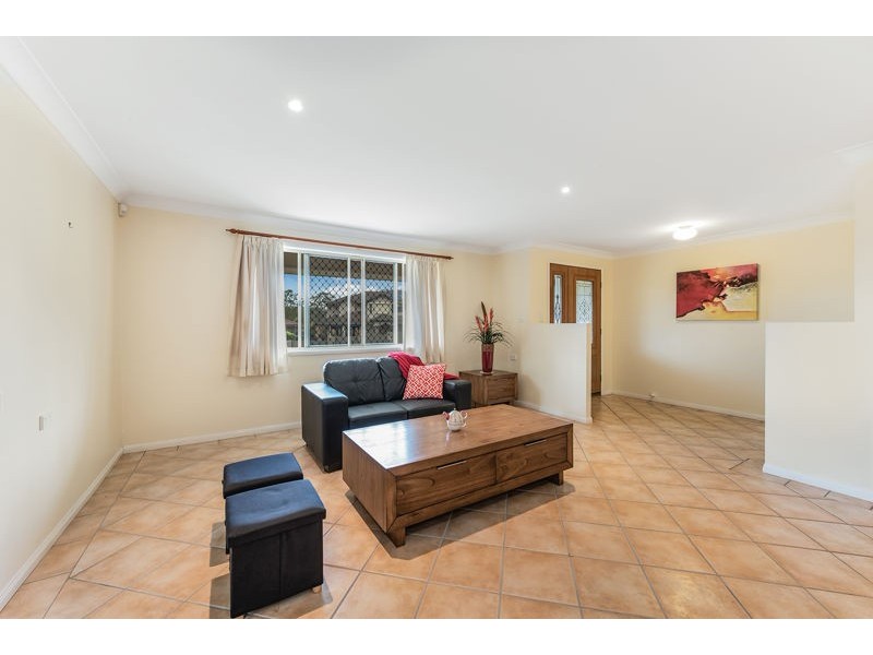 7 Grass Tree Close, Bridgeman Downs QLD 4035