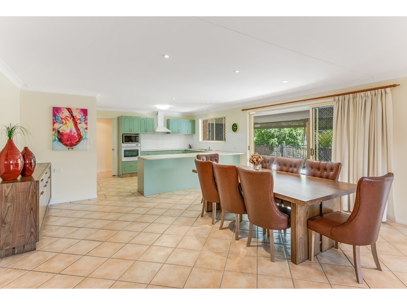 7 Grass Tree Close, Bridgeman Downs QLD 4035