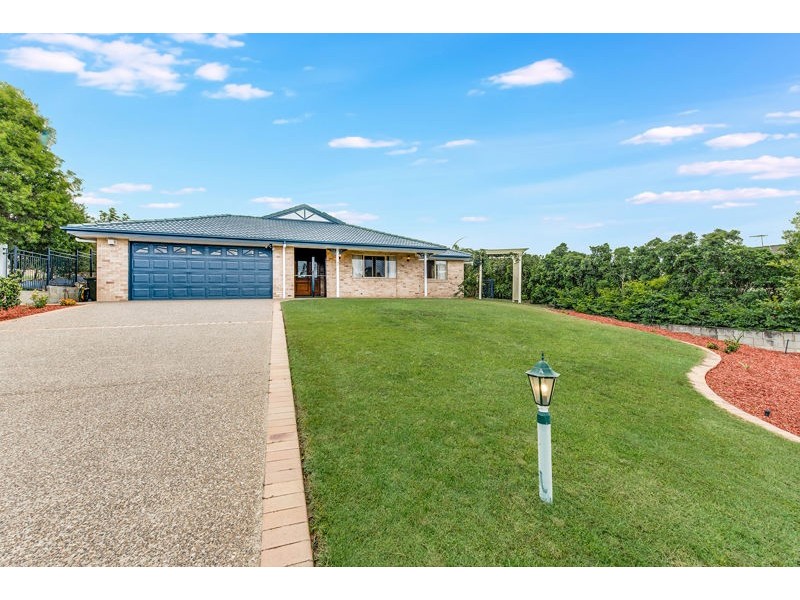 7 Grass Tree Close, Bridgeman Downs QLD 4035
