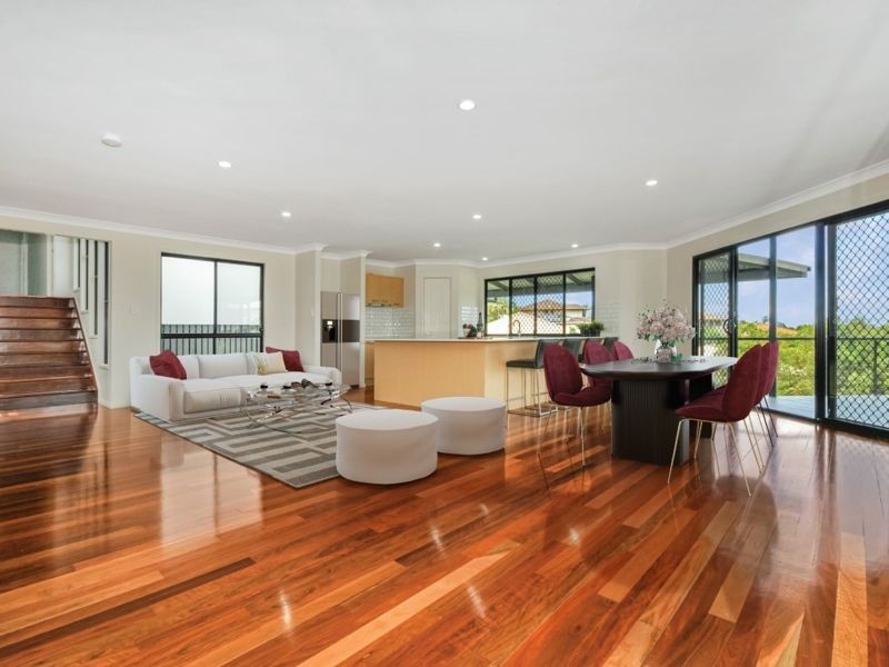 4 Windrush Close, Eatons Hill QLD 4037