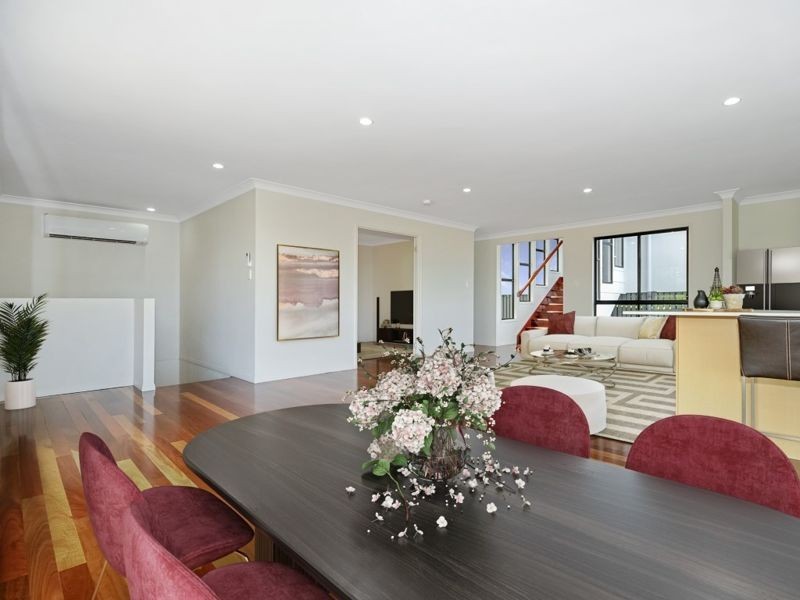 4 Windrush Close, Eatons Hill QLD 4037