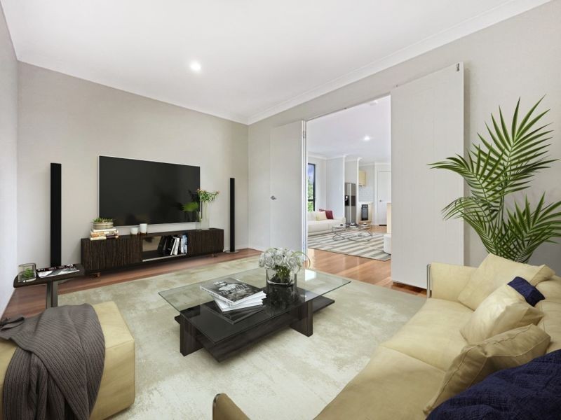 4 Windrush Close, Eatons Hill QLD 4037