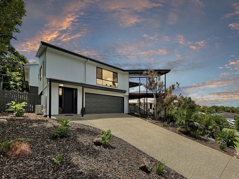 4 Windrush Close, Eatons Hill QLD 4037