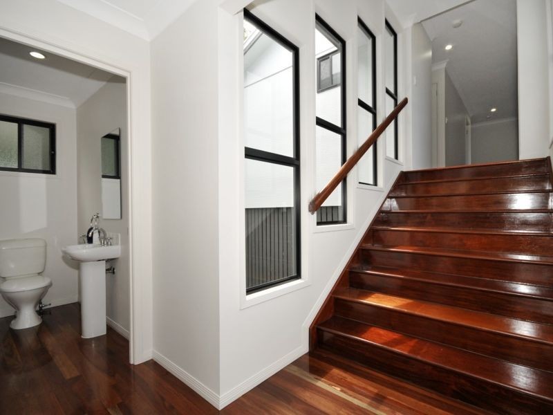 4 Windrush Close, Eatons Hill QLD 4037