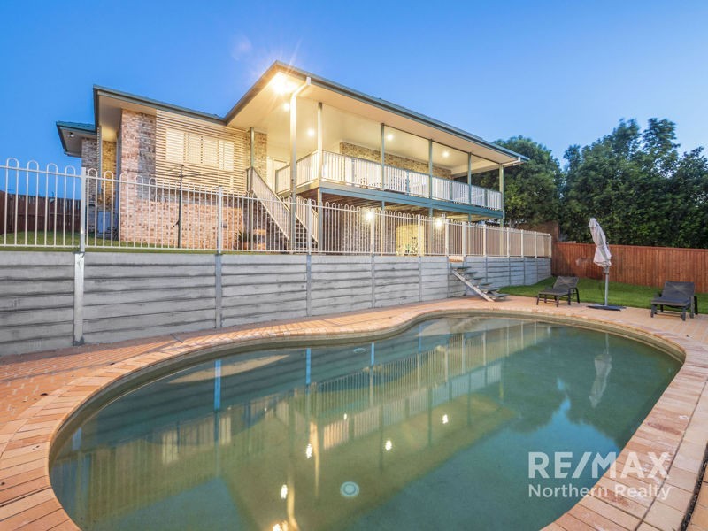 156 Bangalow st, Bridgeman Downs QLD 4035