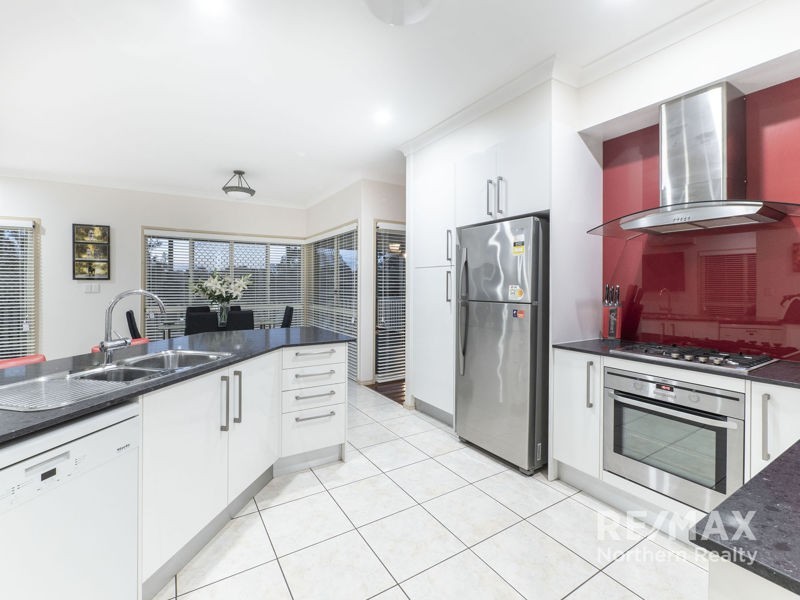 156 Bangalow st, Bridgeman Downs QLD 4035
