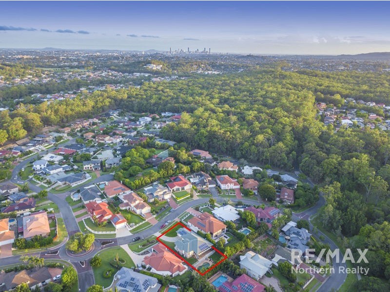 156 Bangalow st, Bridgeman Downs QLD 4035