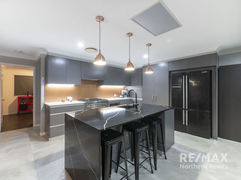 5 Rene Ct, Cashmere QLD 4500