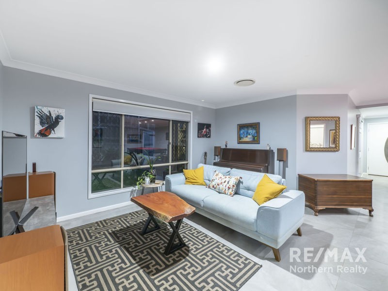 5 Rene Ct, Cashmere QLD 4500