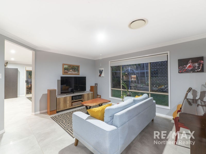 5 Rene Ct, Cashmere QLD 4500