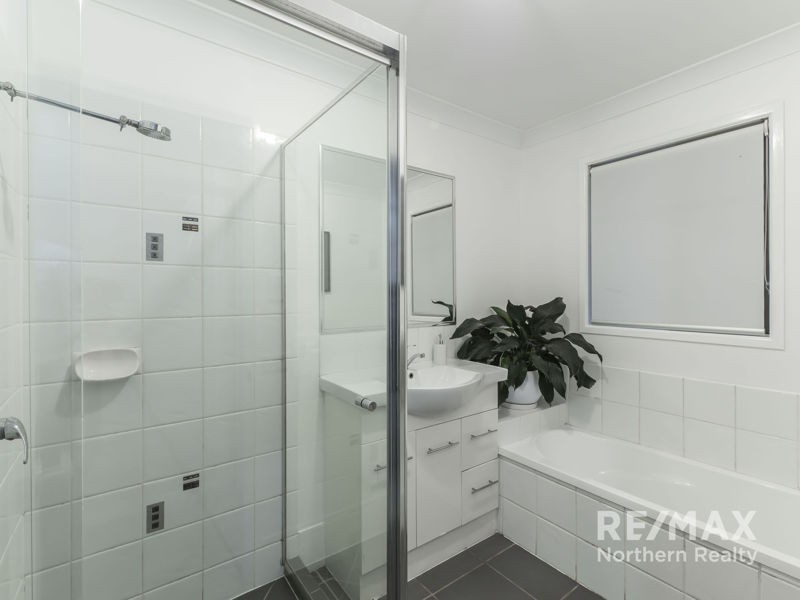 5 Rene Ct, Cashmere QLD 4500