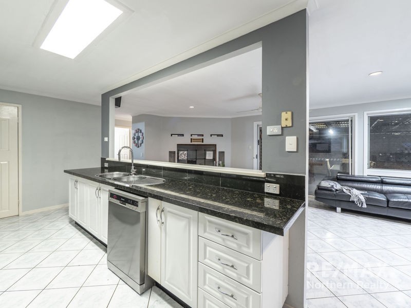 67 Rue Montaigne, Petrie QLD 4502