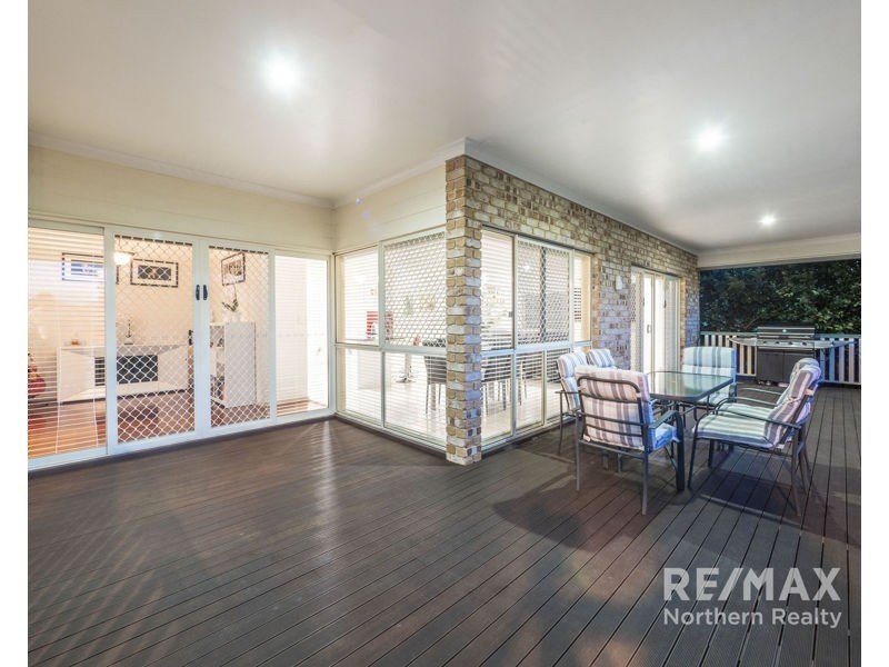 156 Bangalow st, Bridgeman Downs QLD 4035