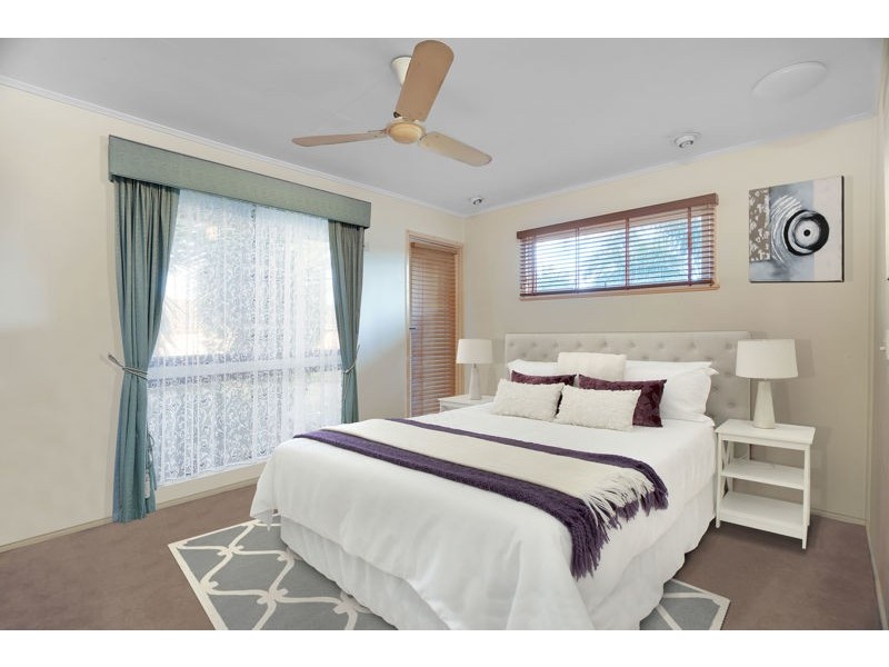 6 Caladenia Court, Everton Hills QLD 4053