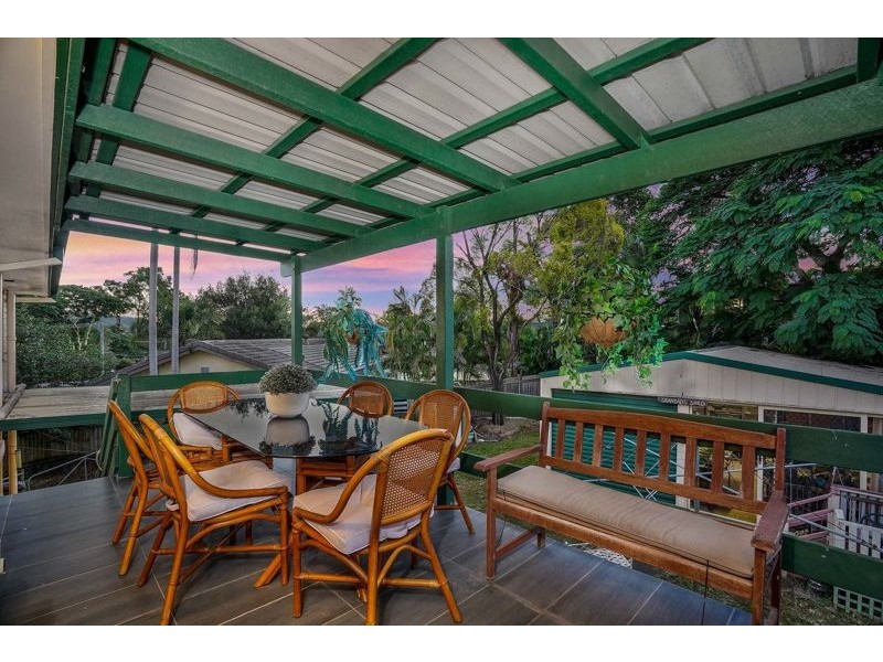 6 Caladenia Court, Everton Hills QLD 4053