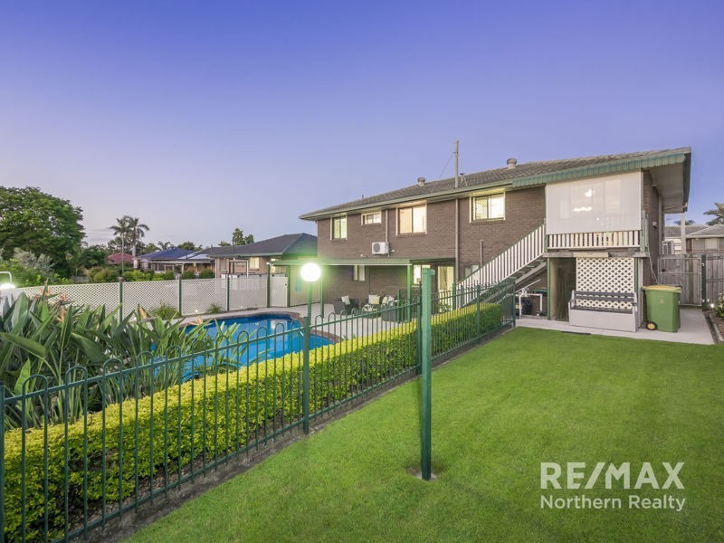 3 Strathford Ave, Albany Creek QLD 4035