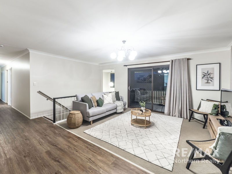 3 Strathford Ave, Albany Creek QLD 4035