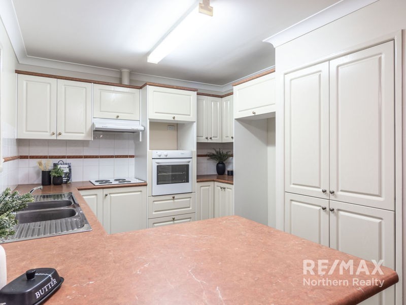 3 Strathford Ave, Albany Creek QLD 4035