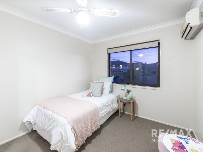 3 Strathford Ave, Albany Creek QLD 4035