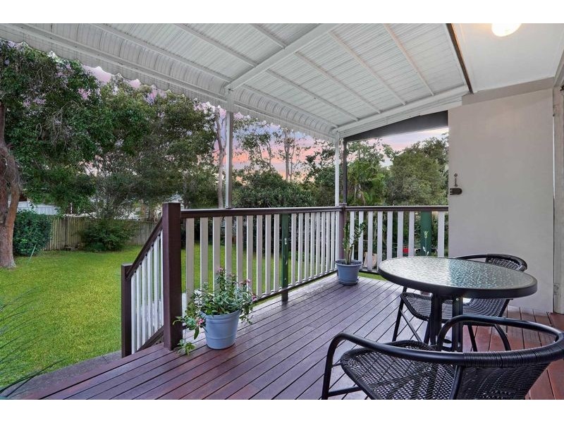 4 Pirra Crescent, Ferny Hills QLD 4055