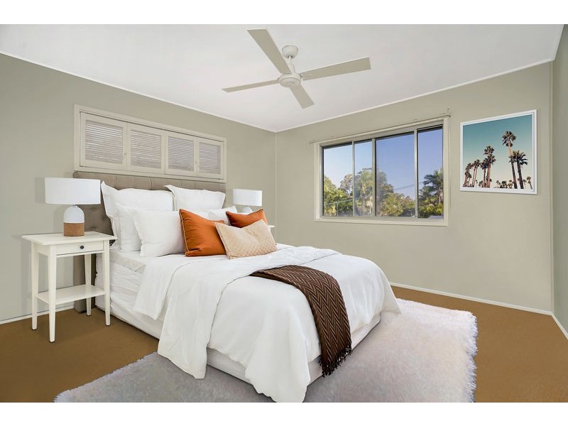 4 Pirra Crescent, Ferny Hills QLD 4055