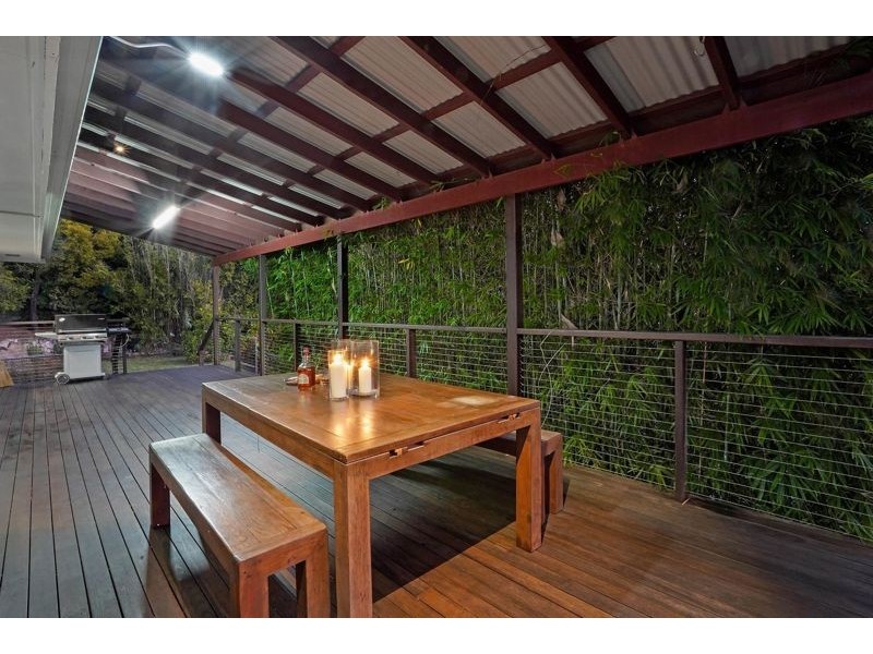 15 Pylara Crescent, Ferny Hills QLD 4055