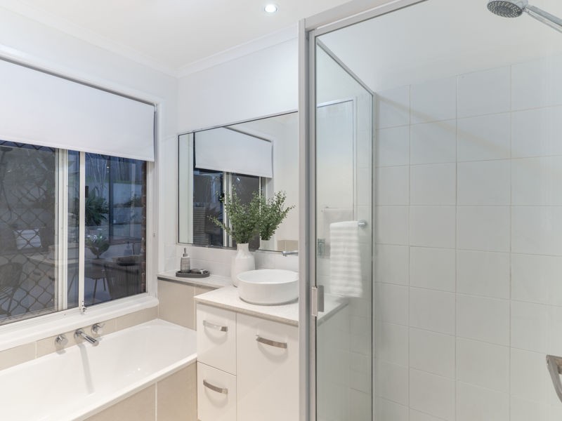 3 Sharon Court, Albany Creek QLD 4035