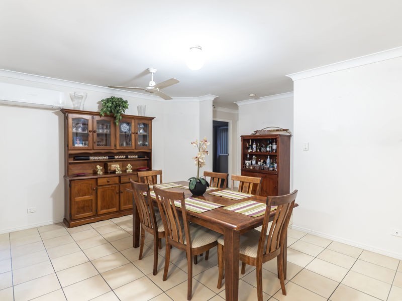 33 Morgan Road, Albany Creek QLD 4035