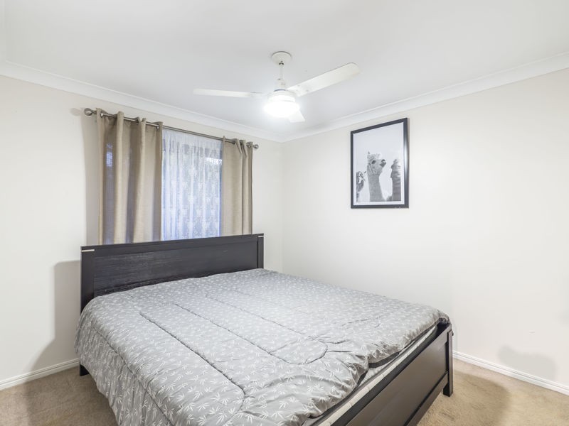 33 Morgan Road, Albany Creek QLD 4035