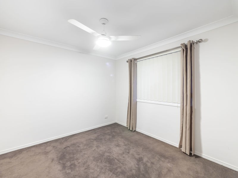 33 Morgan Road, Albany Creek QLD 4035