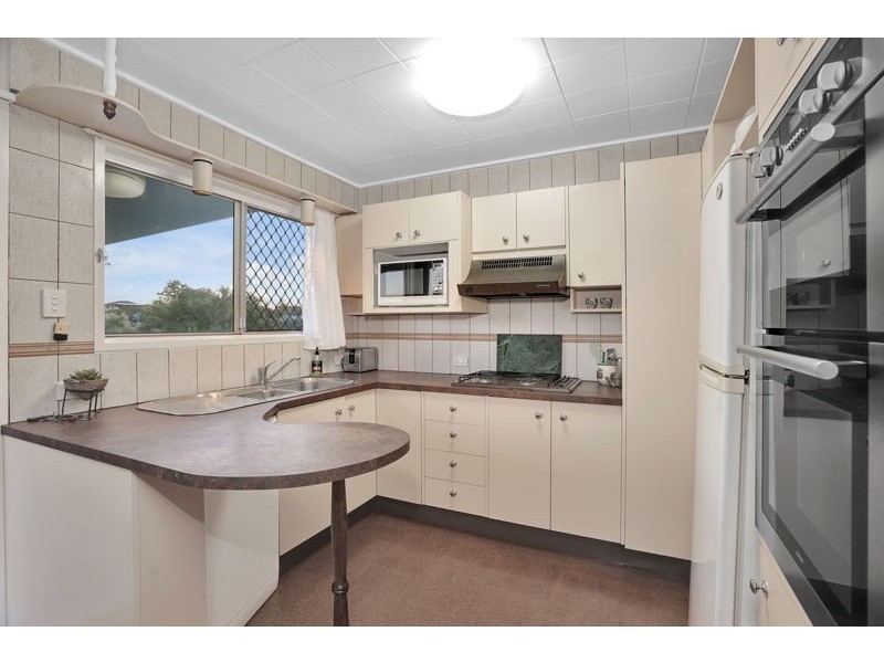 7 Bursaria Court, Everton Hills QLD 4053