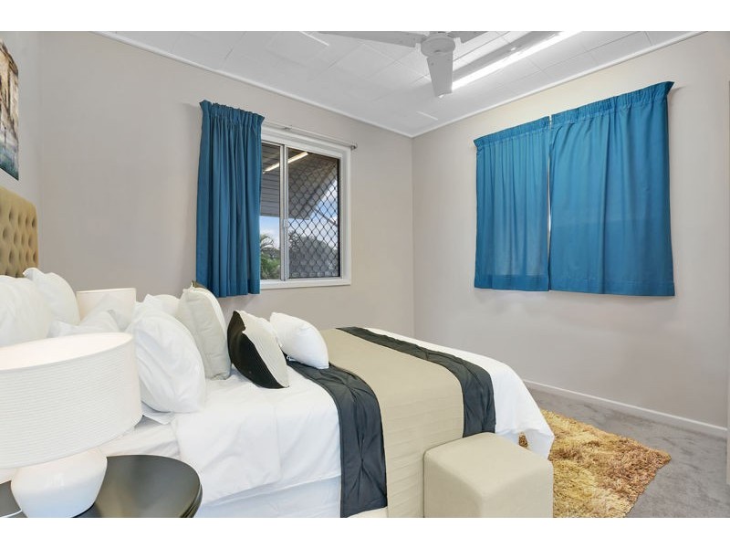 7 Bursaria Court, Everton Hills QLD 4053