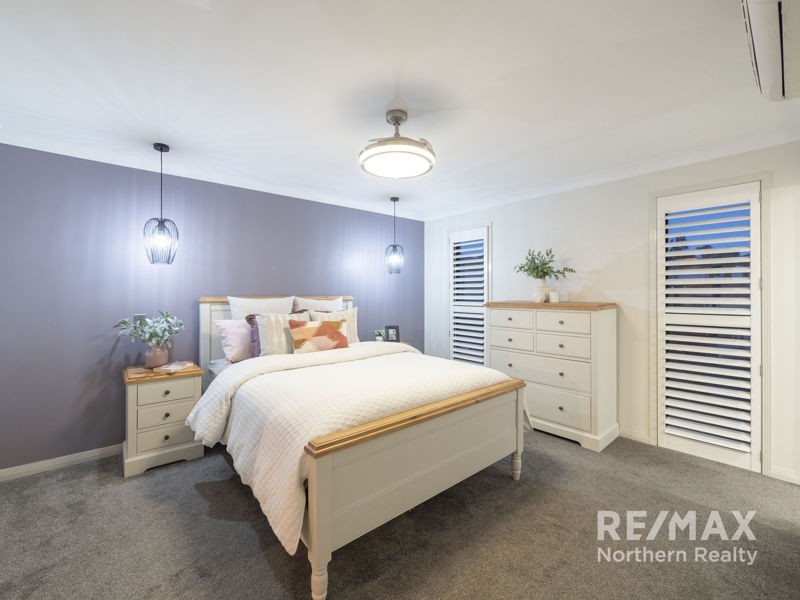 27 Brigadoon Crescent, Eatons Hill QLD 4037