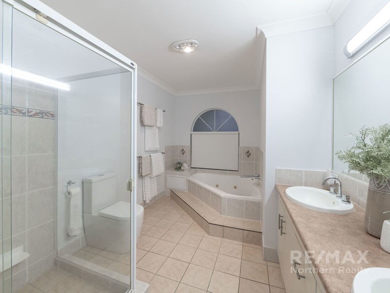 16 Lambertia Court, Albany Creek QLD 4035