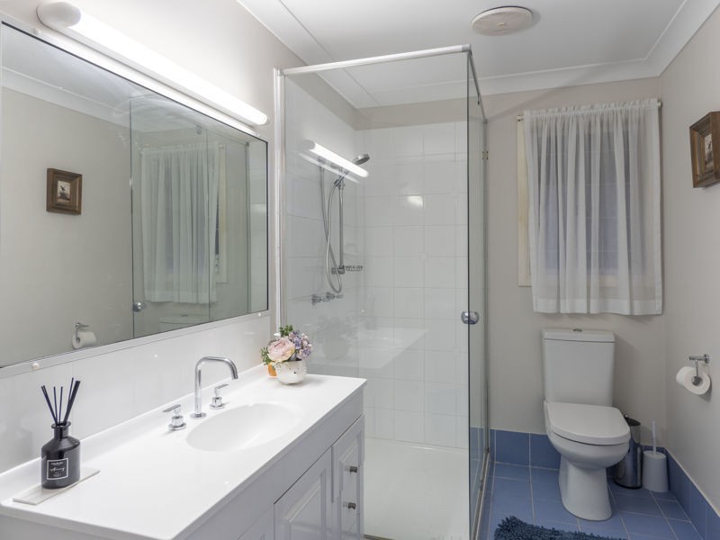 45 Oakmont Crescent, Albany Creek QLD 4035