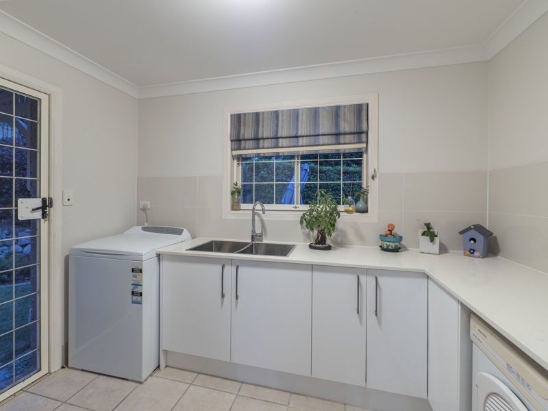 45 Oakmont Crescent, Albany Creek QLD 4035