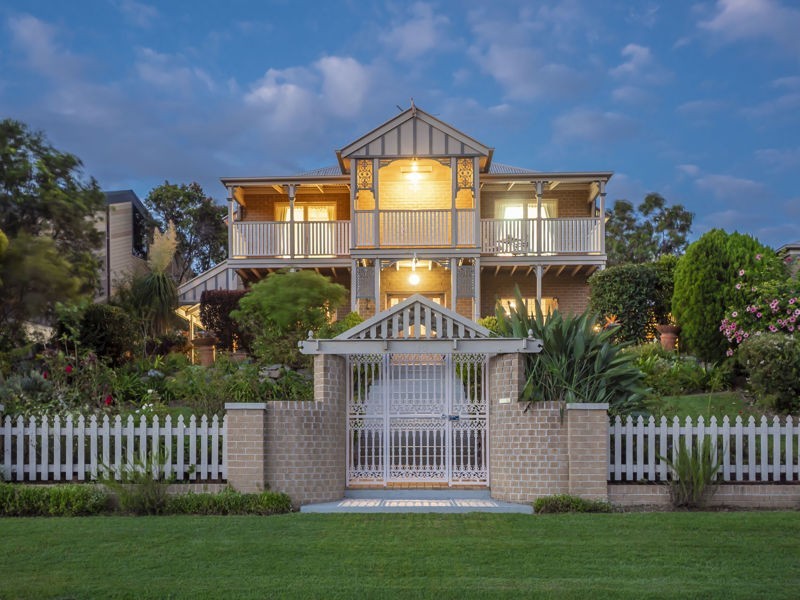 45 Oakmont Crescent, Albany Creek QLD 4035