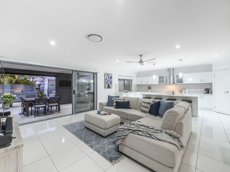 24-26 Rolland Parade, Warner QLD 4500