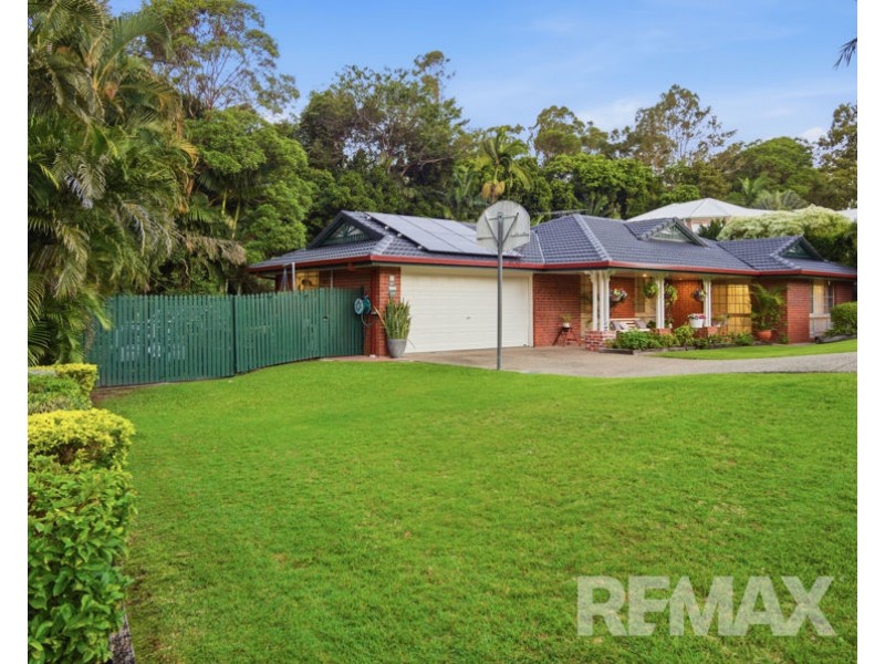 19 Lancewood Drive, Albany Creek QLD 4035