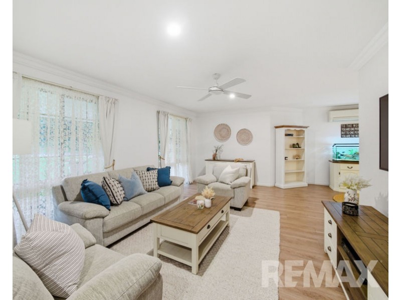 19 Lancewood Drive, Albany Creek QLD 4035
