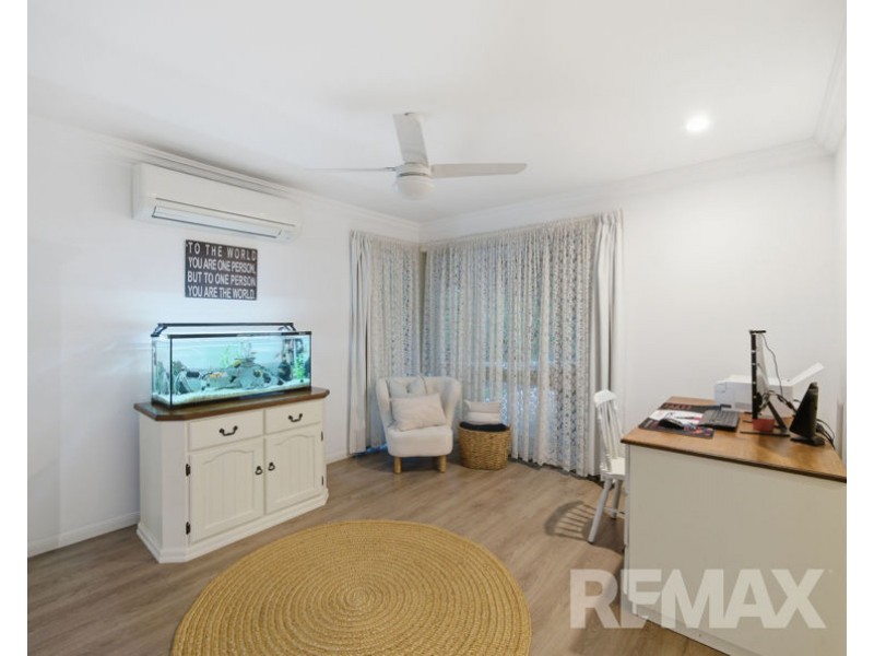 19 Lancewood Drive, Albany Creek QLD 4035