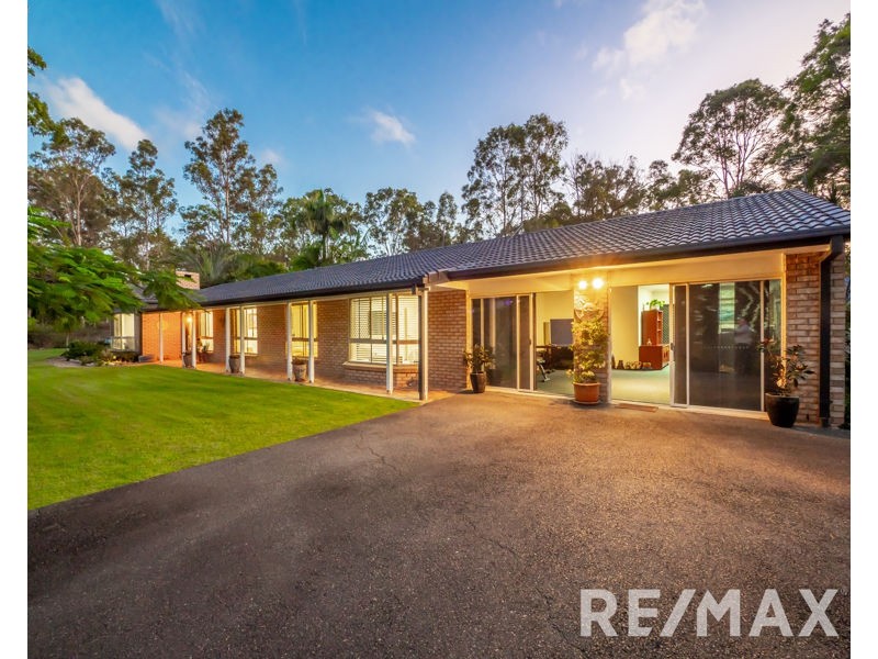 11 Peppermint Drive, Cashmere QLD 4500
