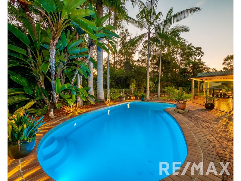 11 Peppermint Drive, Cashmere QLD 4500