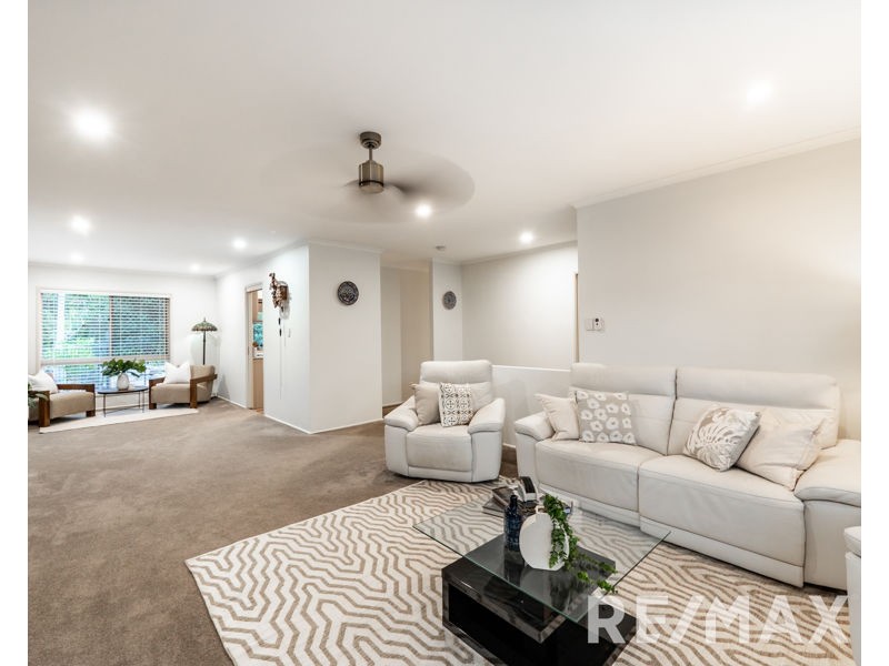 11 Peppermint Drive, Cashmere QLD 4500