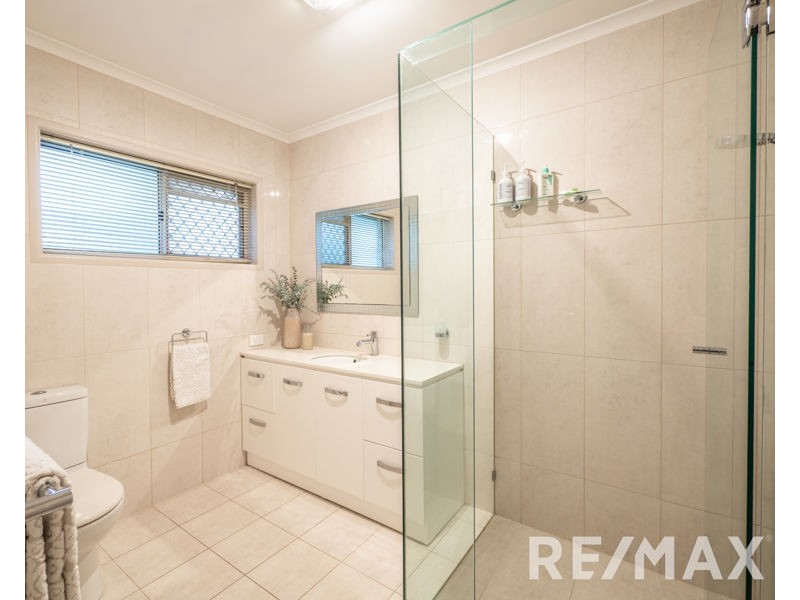 11 Peppermint Drive, Cashmere QLD 4500