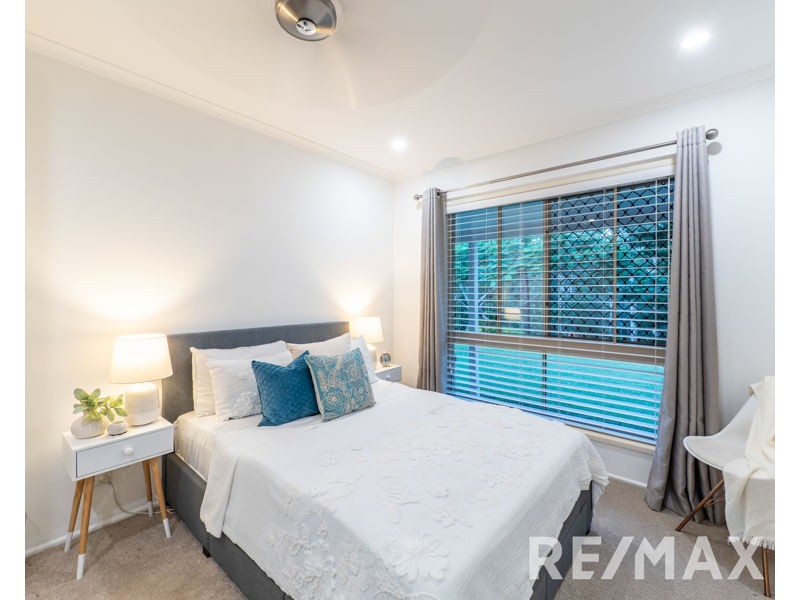 11 Peppermint Drive, Cashmere QLD 4500