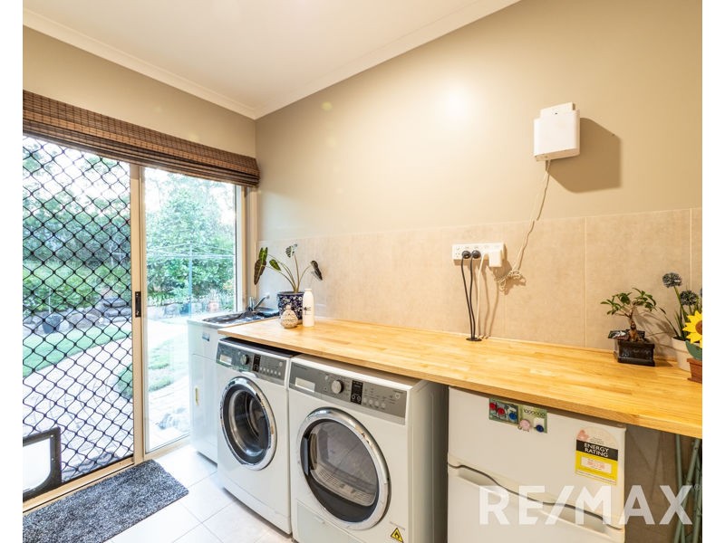 11 Peppermint Drive, Cashmere QLD 4500