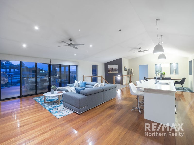 27 Brigadoon Cres, Eatons Hill QLD 4037